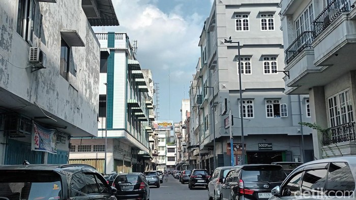 Penampakan Kawasan Kota Lama Kesawan Medan tanpa kabel semrawut