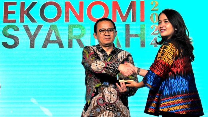 Penghargaan Bergengsi Best Bank Syariah BTN Syariah kembali meraih penghargaan Best Bank Syariah atas kinerja positifnya yang turut mendorong industri pembiayaan syariah dan perumahan nasional.