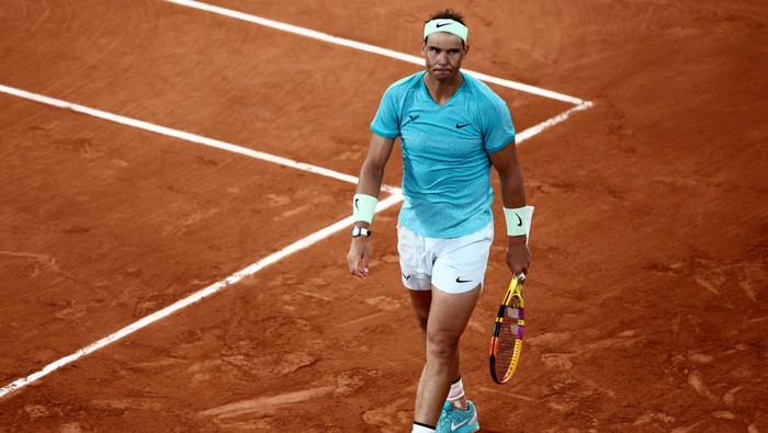 Tennis - French Open - Roland Garros, Paris, France - May 27, 2024 Spains Rafael Nadal reacts during his first round match against Germanys Alexander Zverev REUTERS/Stephanie Lecocq