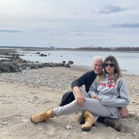 Alejandra dikenal cukup aktif dalam acara amal. Wanita asal Spanyol yang pernah jadi Vice President Real Madrid tersebut membangun Rais Fundacion yang didedikasikan untuk membantu gelandangan. Foto: Instagram @alejandragere