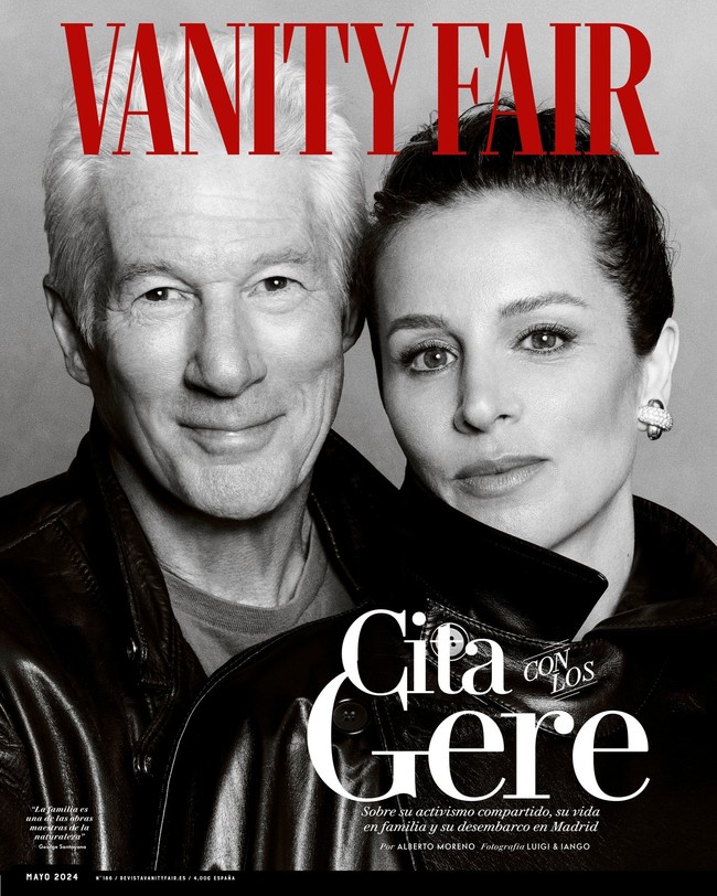 Di Instagram, Alejandra membuktikan cinta dan kebahagiaannya kepada pria 74 tahun tersebut dengan mengunggah potret mereka di karpet merah pemutaran film Oh, Canada. Bangga dengan dia, tulis wanita 41 tahun itu. Foto: Instagram @alejandragere