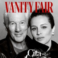 Di Instagram, Alejandra membuktikan cinta dan kebahagiaannya kepada pria 74 tahun tersebut dengan mengunggah potret mereka di karpet merah pemutaran film Oh, Canada. Bangga dengan dia, tulis wanita 41 tahun itu. Foto: Instagram @alejandragere