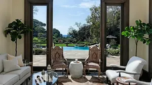 7 Foto Rumah Rp 241 Miliar Katy Perry, Griya dengan Panorama Samudera Pasifik