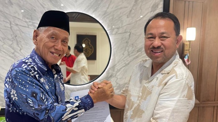 Slamet Somosentono mendapat dukungan dari PAN untuk maju Pilkada Banyuasin.