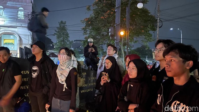 Aksi untuk Rafah di Monumen Asia Afrika, Kota Bandung, rabu (29/5/2024) Aksi untuk Rafah di Monumen Asia Afrika, Kota Bandung, rabu (29/5/2024)