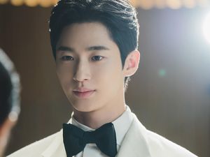 Byeon Woo Seok Dibuntuti Fans Imbas Popularitas, Agensi Beri Peringatan