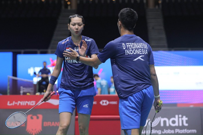 Pasangan ganda campuran Indonesia Dejan Ferdinansyah/Gloria Emanuelle Widjaja di Singapore Open 2024