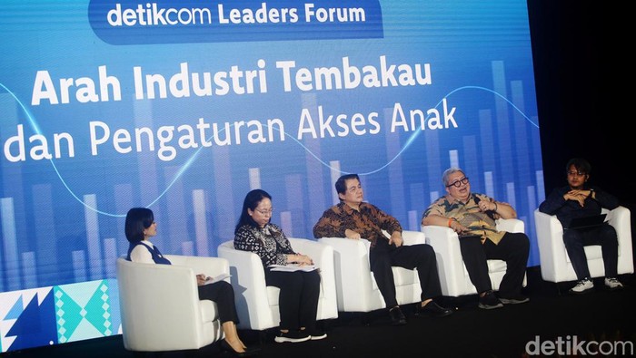 detikcom Leaders Forum kembali hadir pada Rabu 29 Mei 2024. Kali ini detikcom Leaders Forum mengangkat tema Arah Industri Tembakau dan Pengaturan Akses Anak.