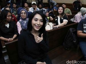 Biduan Nayunda Akui Terima Tas Balenciaga dan Kalung Emas dari SYL