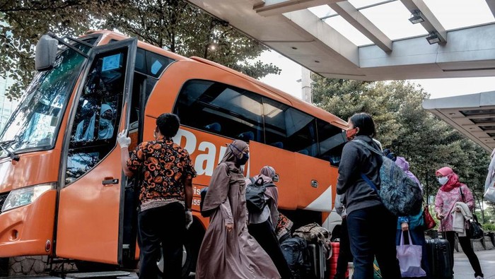 Bus Wisata