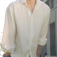 Namun perlahan Abel akan berusaha untuk mengembalikan wajahnya. Ia mencoba mengumpulkan uang untuk memperbaiki penampilan yang kini terlihat sudah jauh lebih baik. Begini penampilan terbaru Abel yang disebut netizen terlihat jauh lebih baik dan lebih muda. Foto: Weibo Jin Dawei