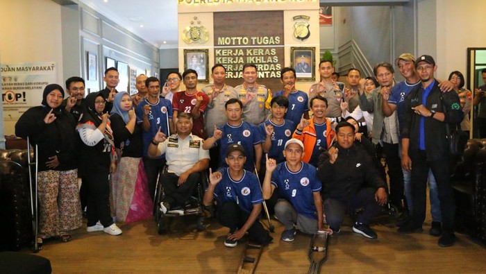 Kapolresta Malang Kombes Buher menerima PERSSAMA