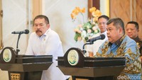 Dalam melaporkan hasil penghitungan ini, Kepala BPKP Muhammad Yusuf Ateh hadir langsung di Kajaksaan Agung.