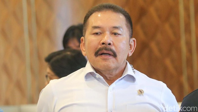 Saking Banyaknya Duit Sitaan Sampai Tak Muat di Ruangan Kejaksaan