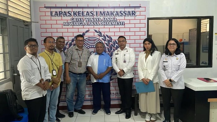 KPK menjebloskan eks Bupati Mimika Eltinus Omaleng ke Lapas Kelas I Makassar