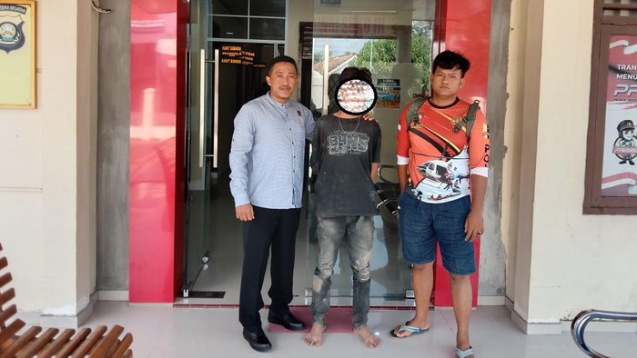 Pelajar di OKU Timur diamankan polisi karena kedapatan mencuri motor.