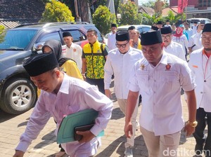 Gus Haris Daftar Bacabup Probolinggo Lewat PDIP