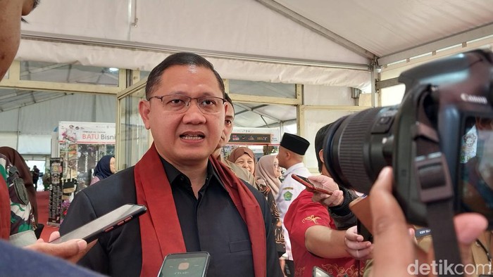 Pj Wali Kota Batu Aries Agung Paewai