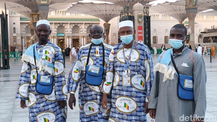 Potret Jemaah Haji dari Berbagai Negara Dunia Potret Jemaah Haji dari Berbagai Negara Dunia