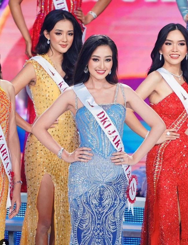 Tak hanya cantik, Puteri Modiyanti juga berbakat dan berprestasi. Ia pernah menjadi runner up empat dalam kontes Puteri Indonesia 2023. Kala itu Puteri tampil mewakili DKI Jakarta. Foto: Instagram/@putmod