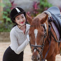 Berparas cantik dan bertubuh langsing membuat penampilan Puteri Modiyanti kerap banjir pujian. So pretty my queen, komentar salah seorang netizen. kakk ya ampun cantik bangetttt, tambah netizen lain. Foto: Instagram/@putmod