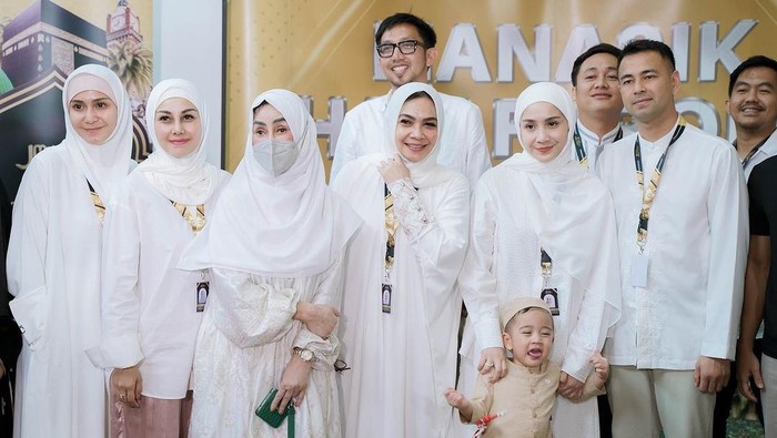 Raffi Ahmad bersama keluarga akan menjalankan ibadah haji.