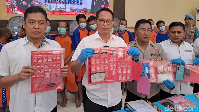 Satreskoba Polres Jombang gelar pers release ungkap hasil tangkapan selama 2 pekan