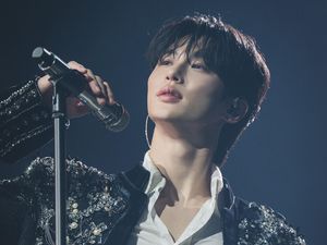 Byeon Woo Seok Lagi Hits Banget, Fans Kepo Berat Sampai Nguntit!