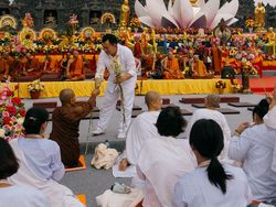 Menangkap Keindahan Waisak Borobudur Pakai iPhone