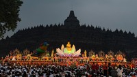 Menangkap Keindahan Waisak Borobudur Pakai iPhone