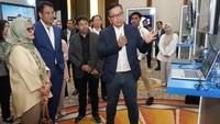 XL mengumumkan kerjasama dengan Ericsson. Hubungan ini membuat XL Axiata menjadi operator pertama yang menjalankan dual mode 5G core. Hal ini disampaikan dalam acara Ericsson Imagine Live Indonesia 2024.