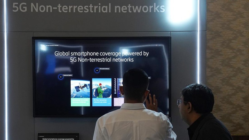 XL mengumumkan kerjasama dengan Ericsson. Hubungan ini membuat XL Axiata menjadi operator pertama yang menjalankan dual mode 5G core. Hal ini disampaikan dalam acara Ericsson 'Imagine Live Indonesia 2024'.