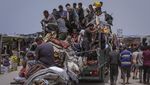 Warga Palestina Berbondong Melarikan Diri dari Rafah