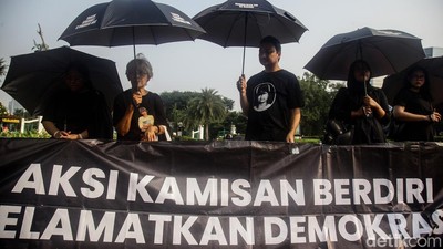Aksi Kamisan ke-816 Desak Kasus HAM 97-98 Dibawa ke Pengadilan