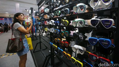 Berburu Perlengkapan Outdoor di Deep Extreme 2024