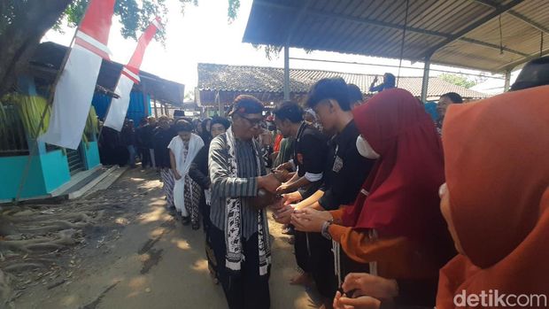 Tradisi sedekah bumi di Desa Lahar Kecamatan Tlogowungu, Kamis (30/5/2024).