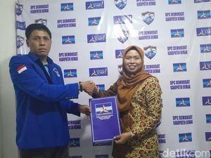 Bupati Demak Eistianah Daftar Bacabup Lewat Demokrat