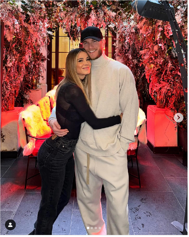 Loris Karius sendiri berstatus sebagai pemain Newcastle United hingga Juli 2024. Dia disebut-sebut membuka peluang pindah ke AC Milan, sesuai dengan harapan kekasihnya. Foto: Instagram