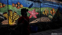 Kehidupan biota laut juga dipamerkan demi menjaga kelestarian laut.