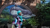 Hal ini secara tidak langsung dapat mengedukasi warga untuk keseimbangan dan kebersihan lingkungan di masa mendatang.