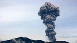 Potret Gunung Marapi yang Kembali Erupsi