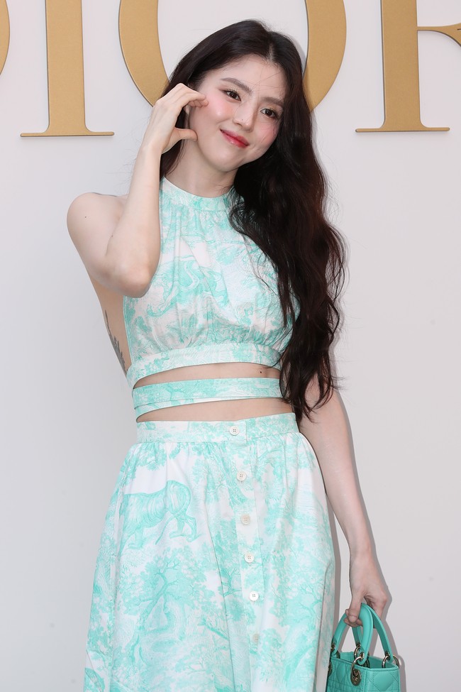 Han So Hee menjadi salah satu tamu undangan di acara perilisan koleksi kapsul DIOR, Dioriviera pada Rabu (29/5/2024) kemarin di butik Seongsu-dong, Seoul. Foto: Han Myung-Gu/WireImage