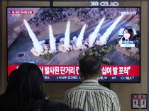 Korea Utara Tembakkan Rentetan Rudal Balistik Jarak Pendek