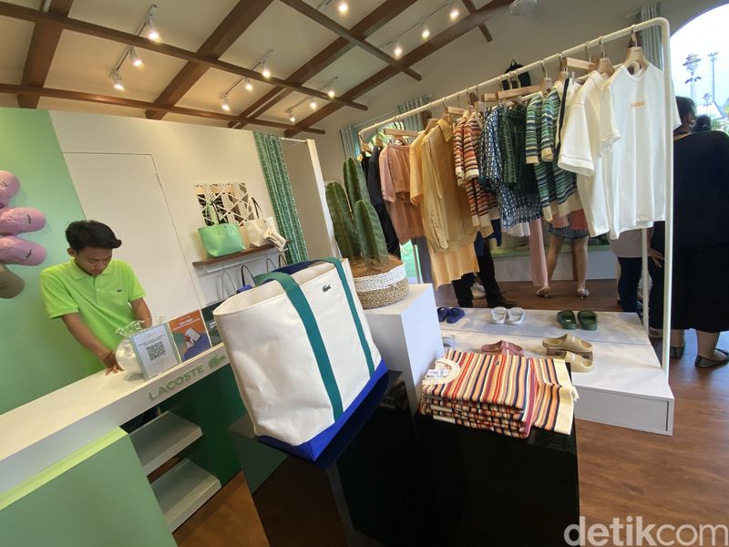 Lacoste Pop Up Store PIK Jakarta