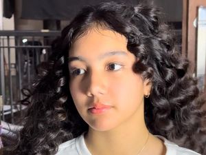7 Potret Leticia Joseph, Putri Sulung Sheila Marcia Cantik Berambut Keriting