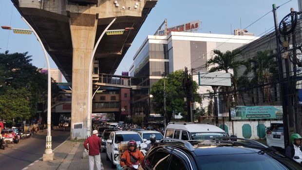 Macet di Ciledug, Jakarta