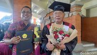 Jadi Wisudawan Tertua, Kakek 40 Cucu Raih Gelar Sarjana Di STAHN Mpu ...