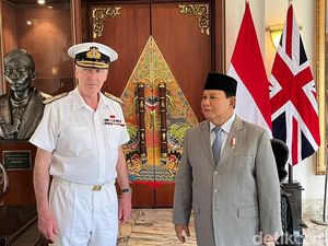 Momen Prabowo Sambut Kepala Staf Pertahanan Inggris di Kemenhan