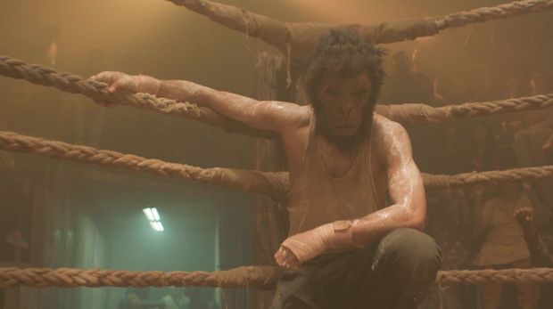 Cuplikan adegan dalam film Monkey Man.