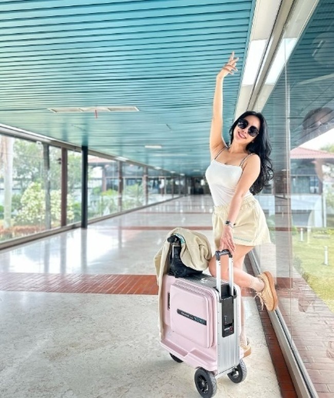 Dalam kesaksiannya, Nayunda tidak memungkiri bahwa dirinya mendapatkan uang dan barang dari mantan Menteri Pertanian tersebut. Berkat kedekatannya dengan SYL, ia juga pernah jadi tenaga honorerdi Kementan. Foto: Instagram